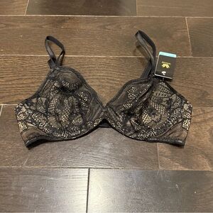 NWT Wacoal Lace Black and Nude Bra